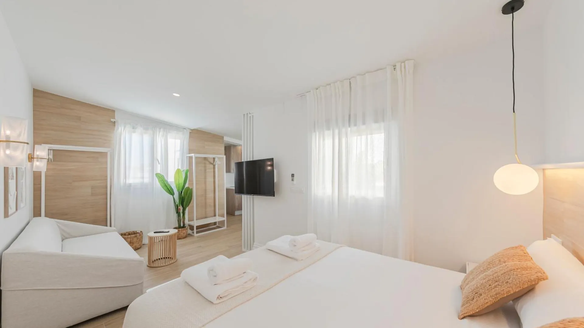 Isg Apartments Faustino 45-3 Seville Spain
