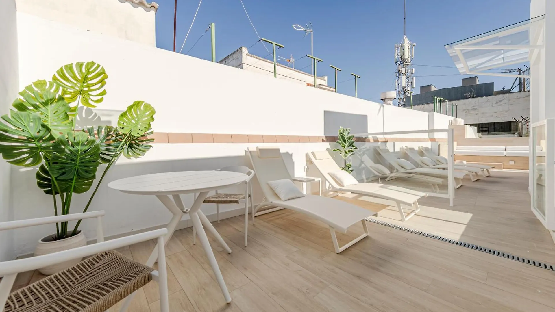 Isg Apartments Faustino 45-3 Sevilla España